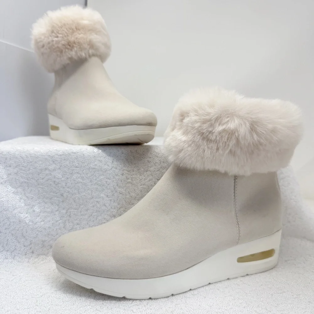 DKNY Women’s Abri Booties size 7.5
